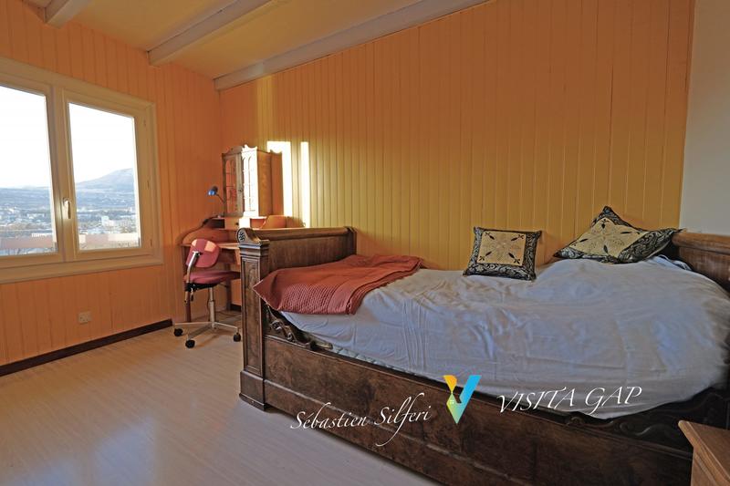 Maison - 159 m² - 6 pièces