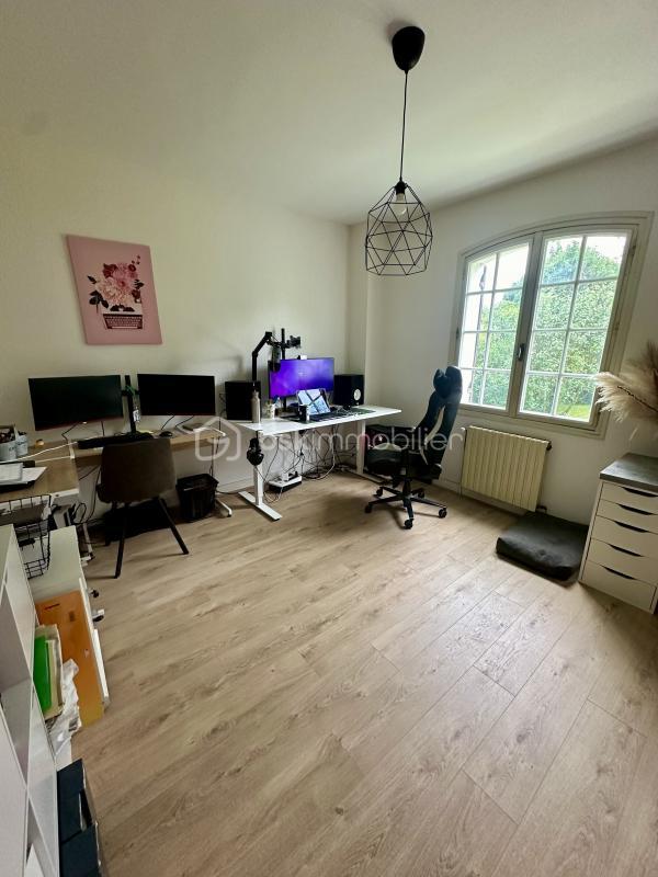 Maison - 96 m² - 4 pièces