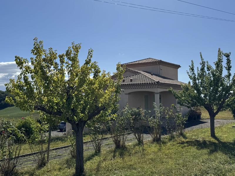 Villa - 141 m² - 6 pièces