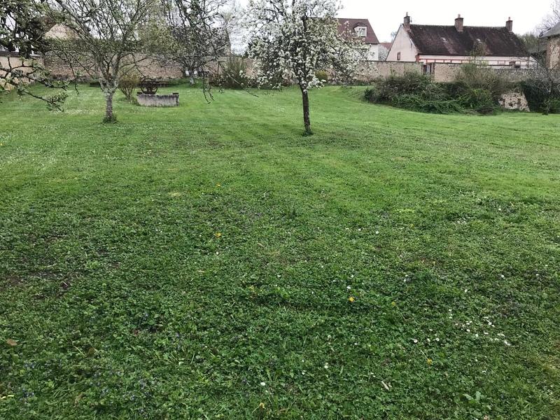 Terrain constructible - 2 400 m²