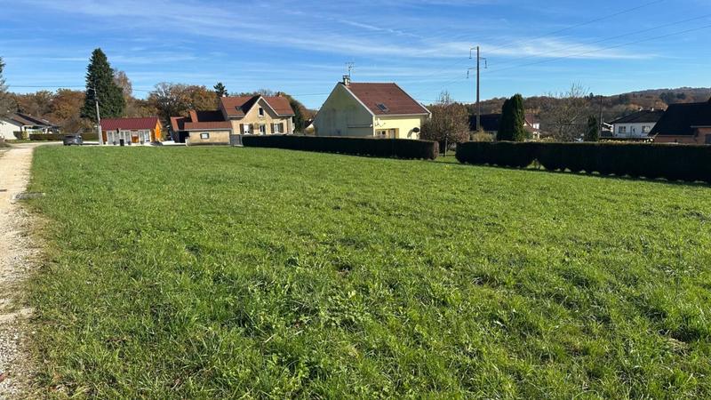 Terrain constructible - 1 315 m²