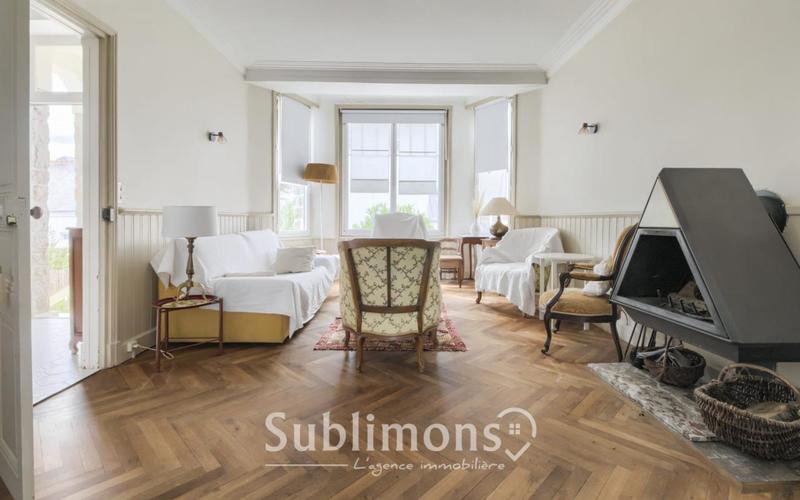 Maison bourgeoise - 165 m² - 6 pièces