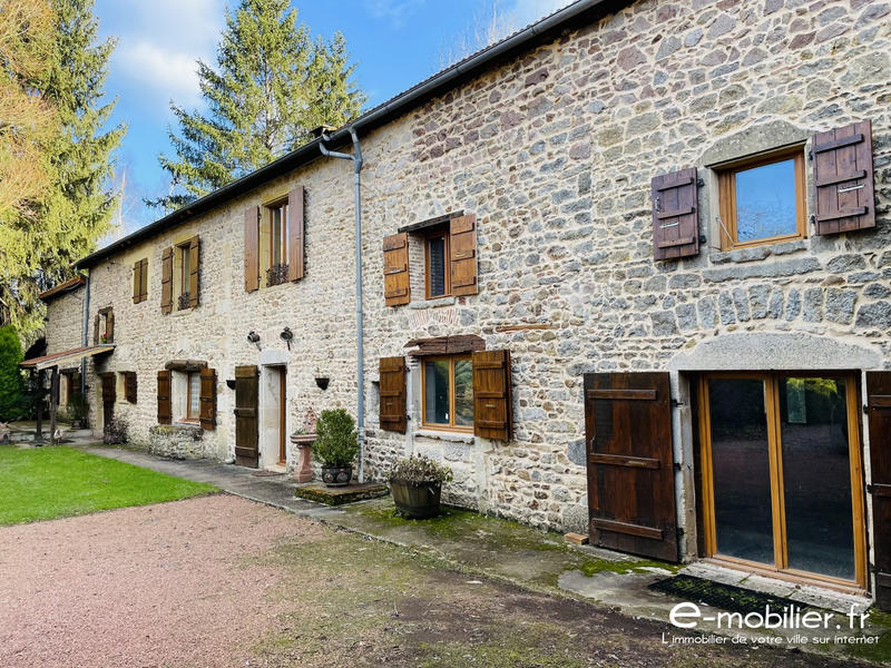 Maison - 184 m² - 8 pièces