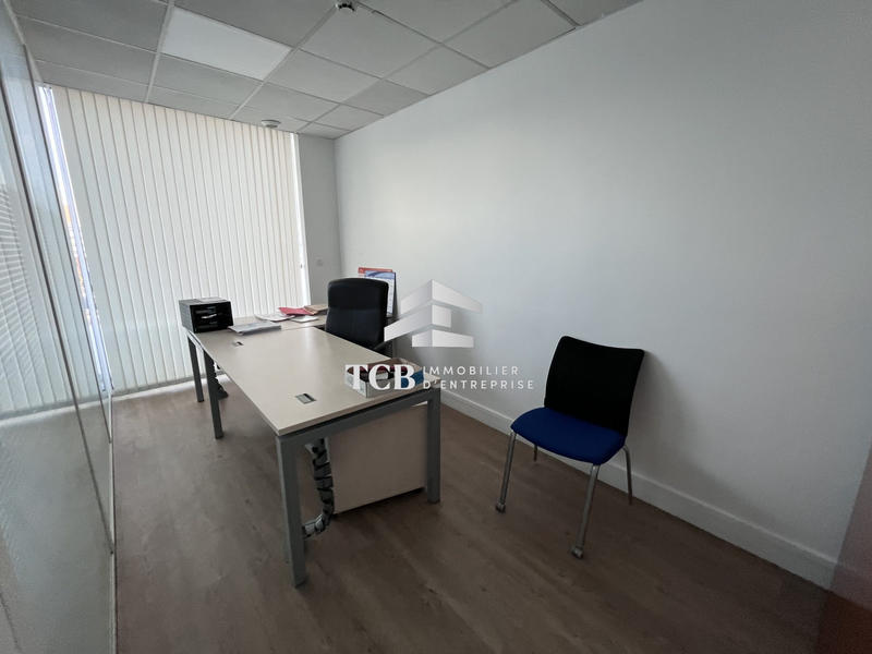 Local d'activités - 1 460 m²