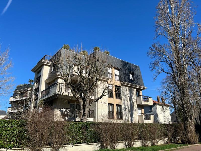 Appartement - 105 m² - 4 pièces