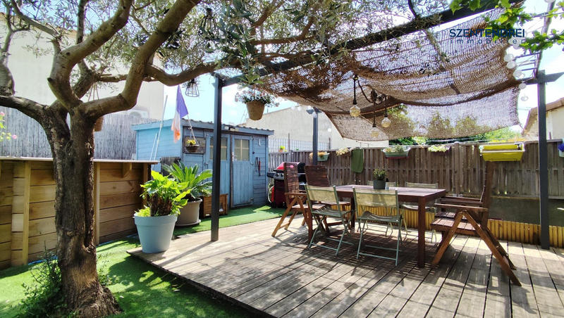 Maison traditionnelle - 100 m² - 5 pièces