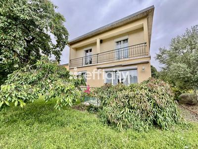 Maison - 128 m² - 5 pièces