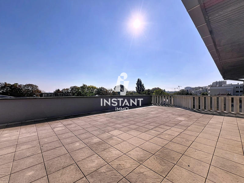 Appartement - 120 m² - 6 pièces