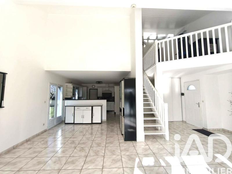 Maison - 139 m² - 5 pièces