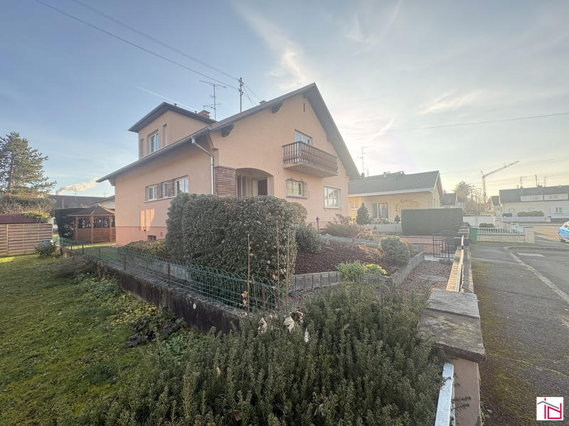 Maison - 185 m² - 6 pièces