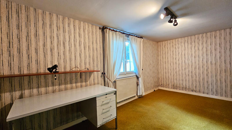 Maison - 185 m² - 7 pièces