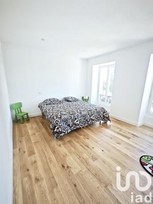 Château - 215 m² - 6 pièces