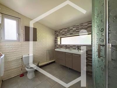 Maison - 100 m² - 3 pièces