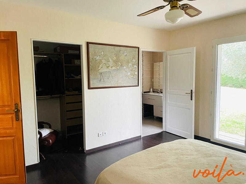 Maison - 310 m² - 9 pièces