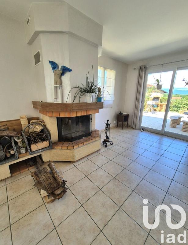 Maison - 250 m² - 7 pièces