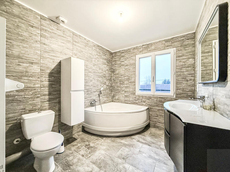 Maison - 109 m² - 4 pièces