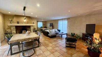 Maison - 172 m² - 6 pièces