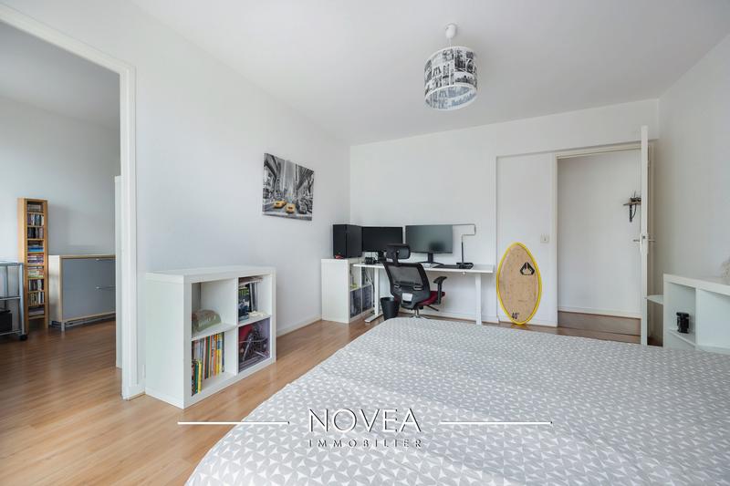 Appartement - 136 m² - 5 pièces