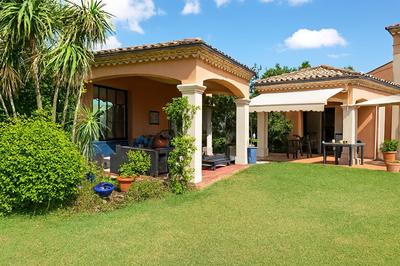 Maison - 205 m² - 7 pièces