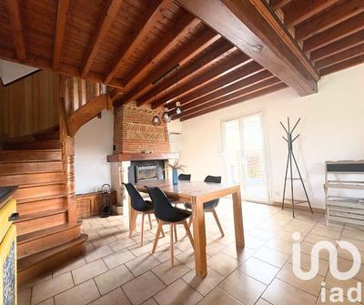 Maison - 97 m² - 6 pièces