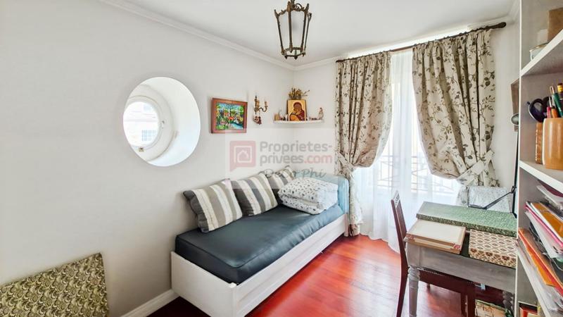 Appartement - 100 m² - 4 pièces