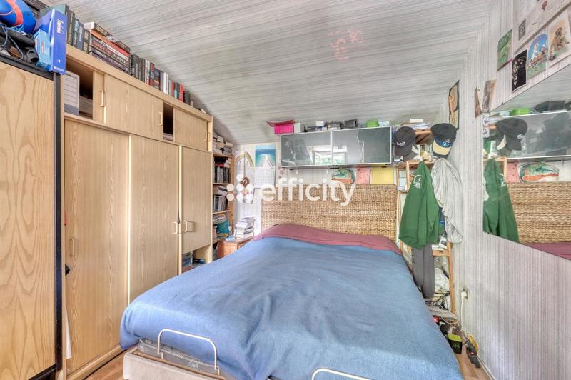 Maison - 95 m² - 5 pièces