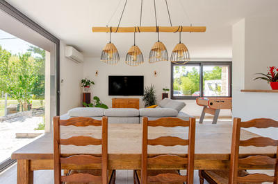 Maison - 210 m² - 9 pièces