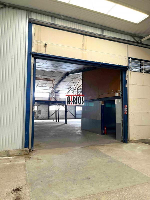 Local d'activité / Entrepôt - 1 915 m²