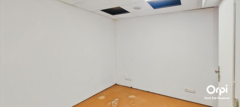 Local commercial - 210 m²