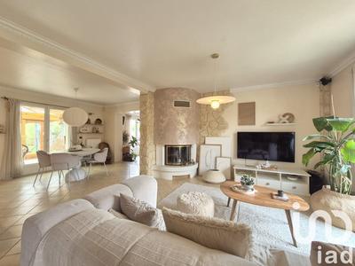 Maison - 158 m² - 8 pièces