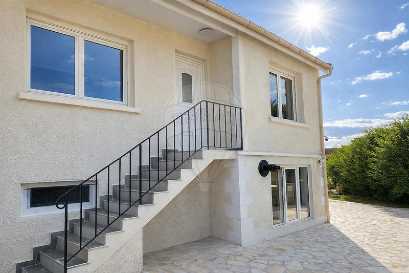 Maison - 120 m² - 6 pièces