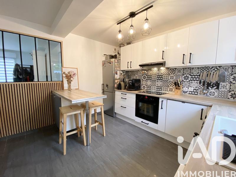 Maison - 94 m² - 4 pièces