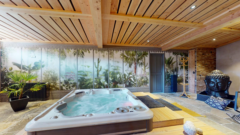 Maison - 900 m² - 16 pièces