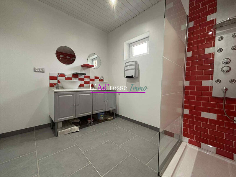 Maison - 90 m² - 4 pièces