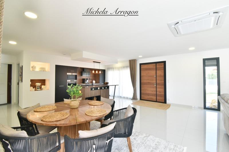 Maison - 141 m² - 5 pièces