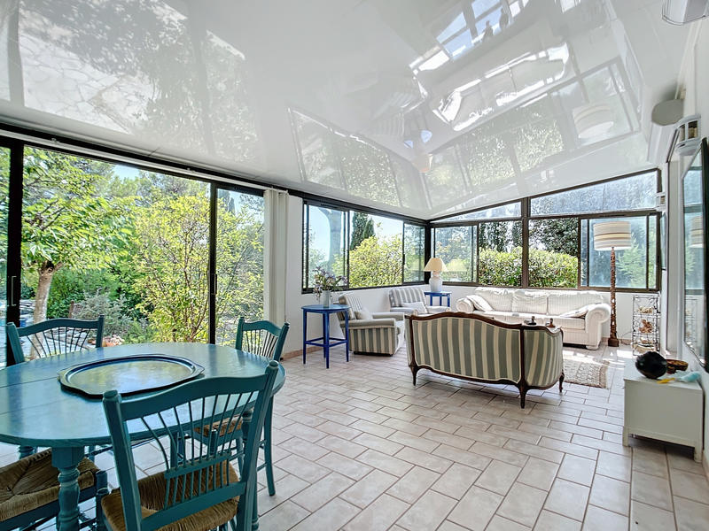 Maison - 200 m² - 7 pièces