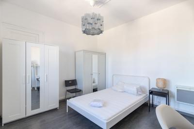 Appartement - 100 m² - 6 pièces