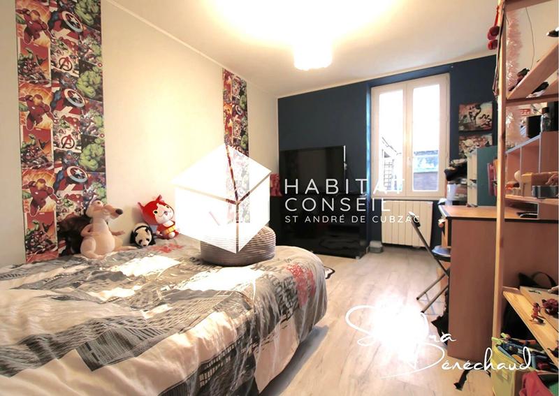 Maison - 216 m² - 8 pièces