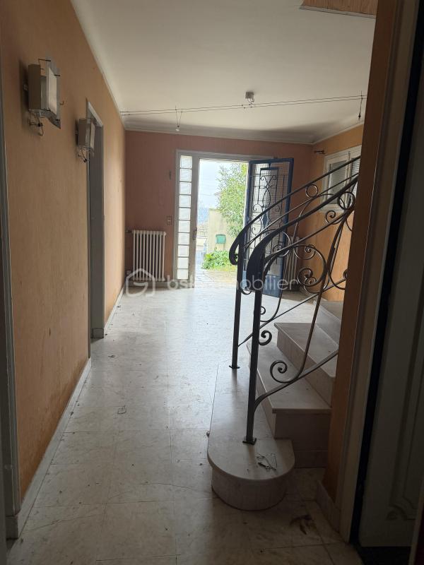 Maison - 194 m² - 9 pièces