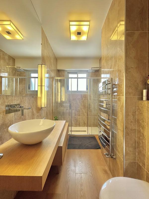 Appartement - 143 m² - 4 pièces