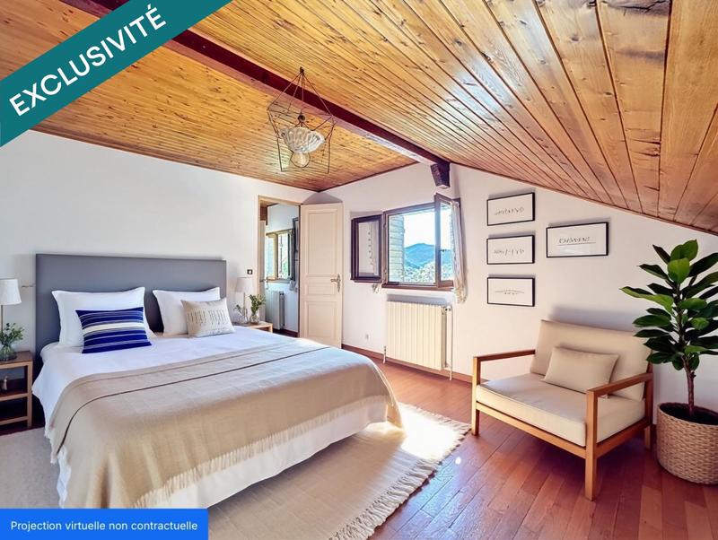 Maison - 221 m² - 8 pièces