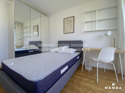 Chambre - 11 m² - 7 pièces