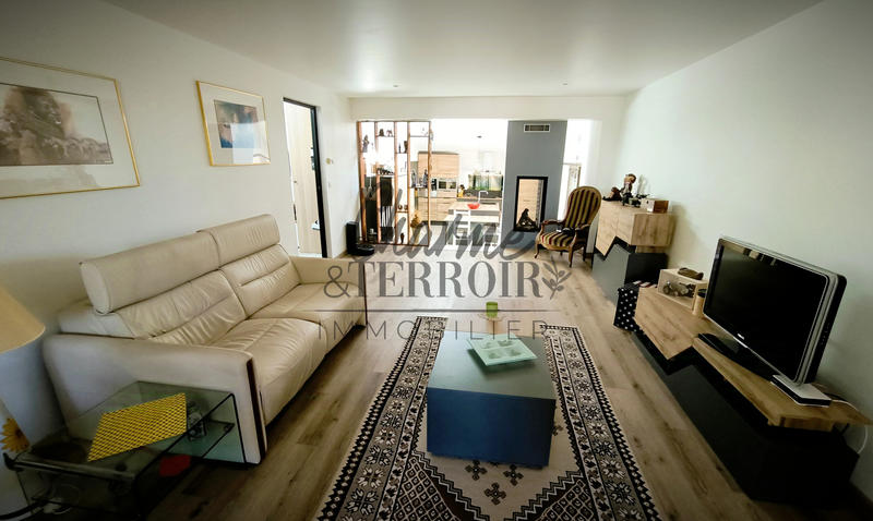 Villa - 170 m² - 9 pièces