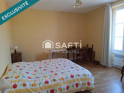 Maison - 215 m² - 9 pièces