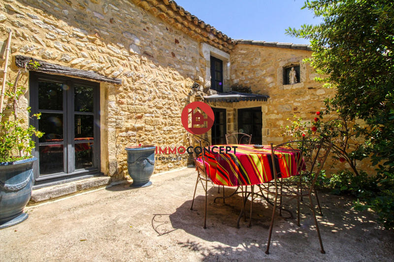 Maison ancienne - 205 m² - 9 pièces