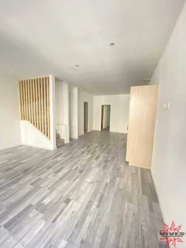 Maison - 121 m² - 5 pièces