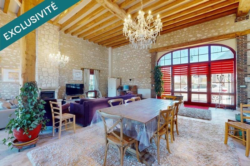 Maison - 340 m² - 7 pièces