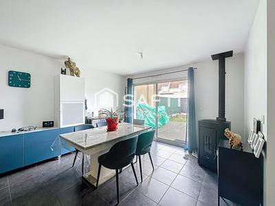 Maison - 84 m² - 5 pièces