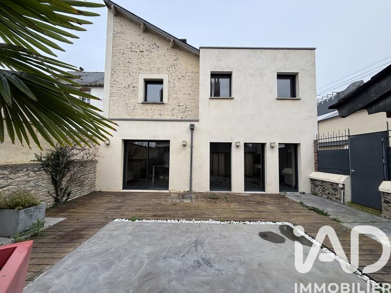 Maison de ville - 188 m² - 8 pièces