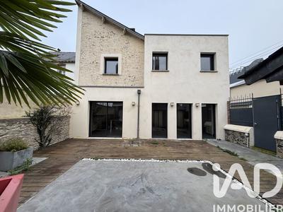 Maison de ville - 188 m² - 8 pièces
